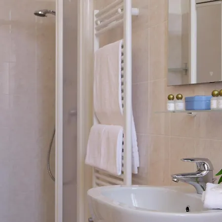 فندق لا ريزيدنزا