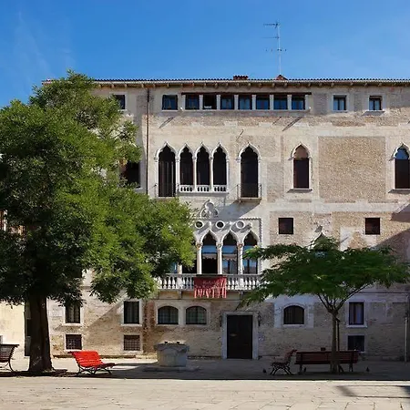 Отель La Residenza 2*