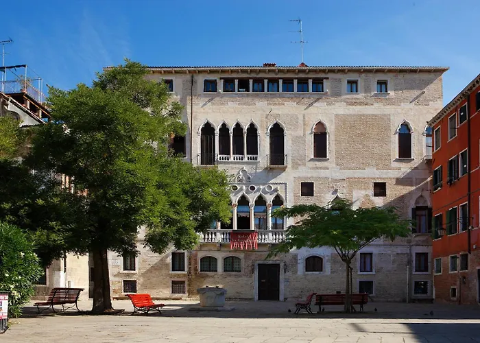 Отель La Residenza 2*