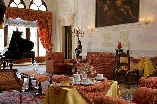 La Residenza Hotel Venecia